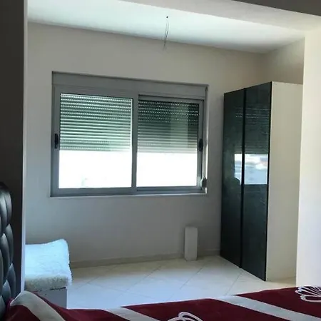 Apt 2 Bed + 2 Bath & 1 Balcony * Durrës